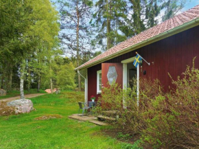 Two-Bedroom Holiday home in Åsarp 3 in Åsarp
